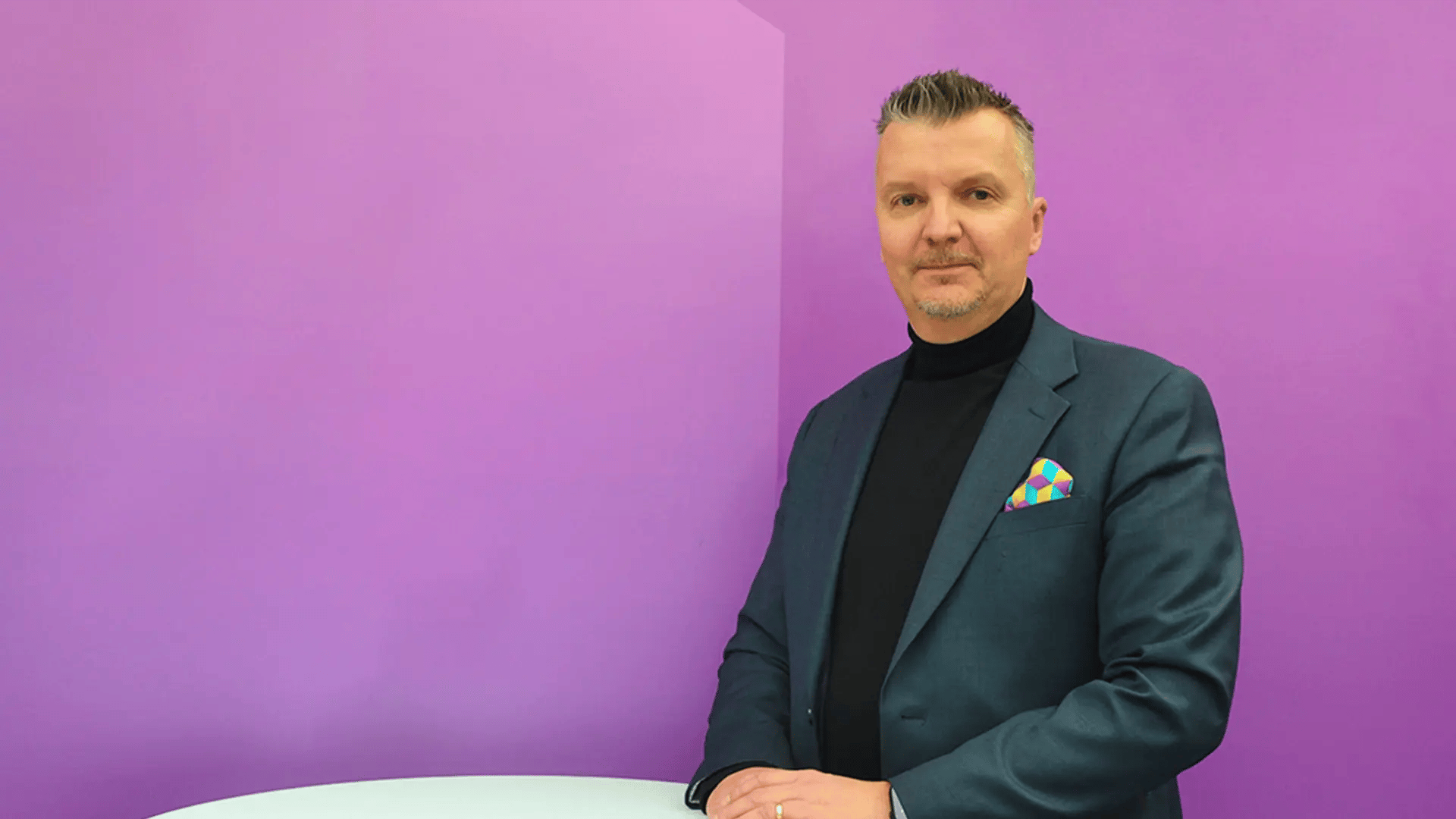 <span id="hs_cos_wrapper_name" class="hs_cos_wrapper hs_cos_wrapper_meta_field hs_cos_wrapper_type_text" style="" data-hs-cos-general-type="meta_field" data-hs-cos-type="text" >Tietotekniikan hinnat nousevat – tasapaino tuo ennustettavuutta laitehankintoihin</span>