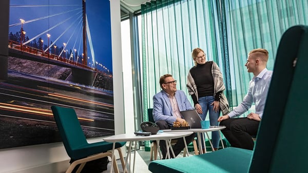 A-Insinöörien sisäinen viestintä kohti parasta A-luokkaa pelikirjan avulla