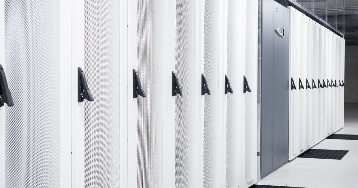 <span id="hs_cos_wrapper_name" class="hs_cos_wrapper hs_cos_wrapper_meta_field hs_cos_wrapper_type_text" style="" data-hs-cos-general-type="meta_field" data-hs-cos-type="text" >Pohjoismainen konesali-, suurteholaskenta- ja tekoälypalvelujen tarjoaja atNorth Holding AB on ostanut Advania AB:ltä kaksi palvelinkeskusta Suomessa.</span>