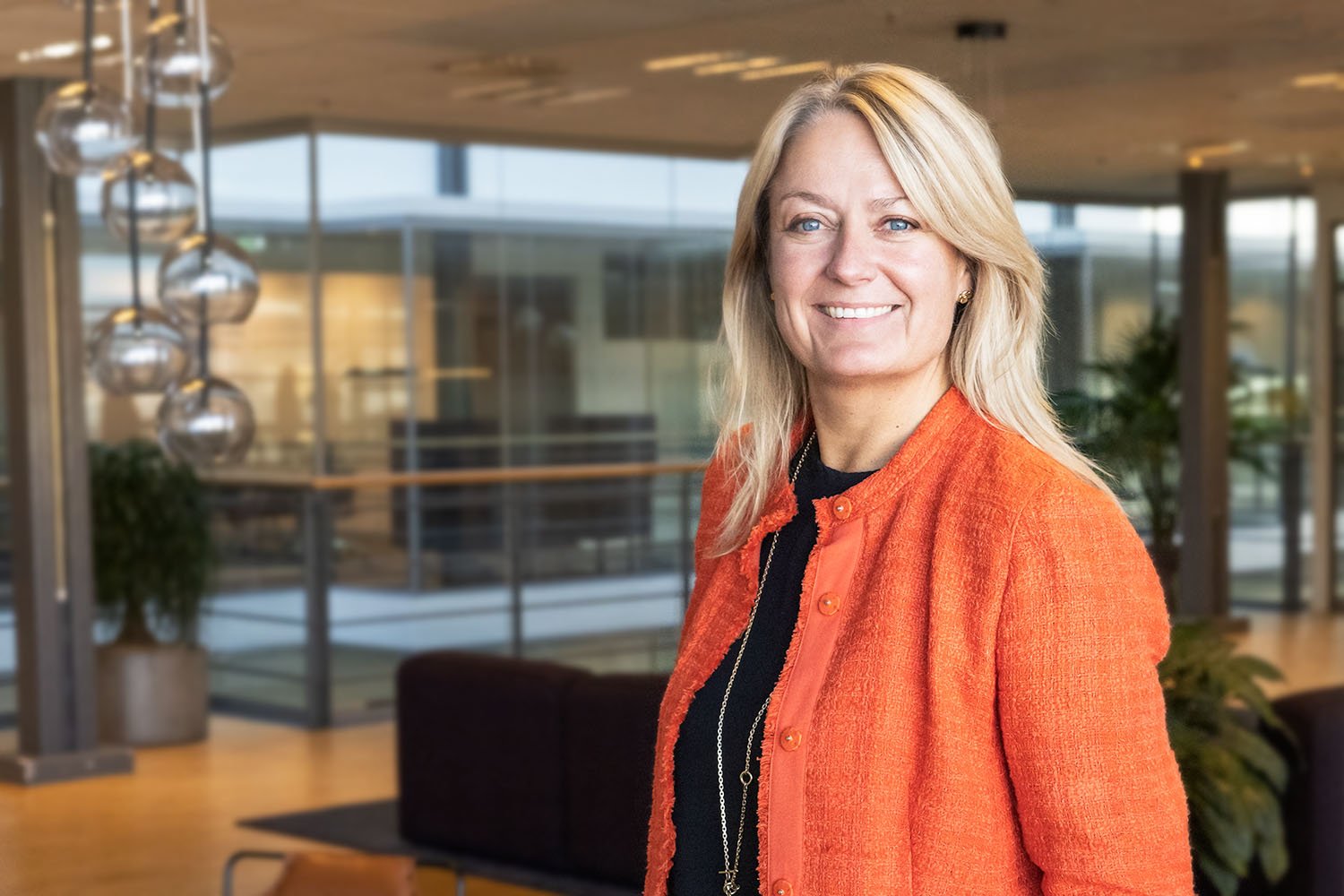 <span id="hs_cos_wrapper_name" class="hs_cos_wrapper hs_cos_wrapper_meta_field hs_cos_wrapper_type_text" style="" data-hs-cos-general-type="meta_field" data-hs-cos-type="text" >Pohjoiseurooppalaisen Advania Groupin toimitusjohtajaksi on nimitetty Hege Støre</span>