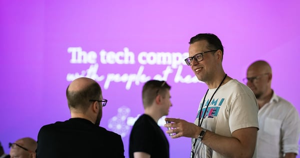 Yksi kumppani riittää. Advania on kokonaisvaltainen Microsoft AI Cloud Partner, joka tarjoaa kaikki tarvitsemasi palvelut