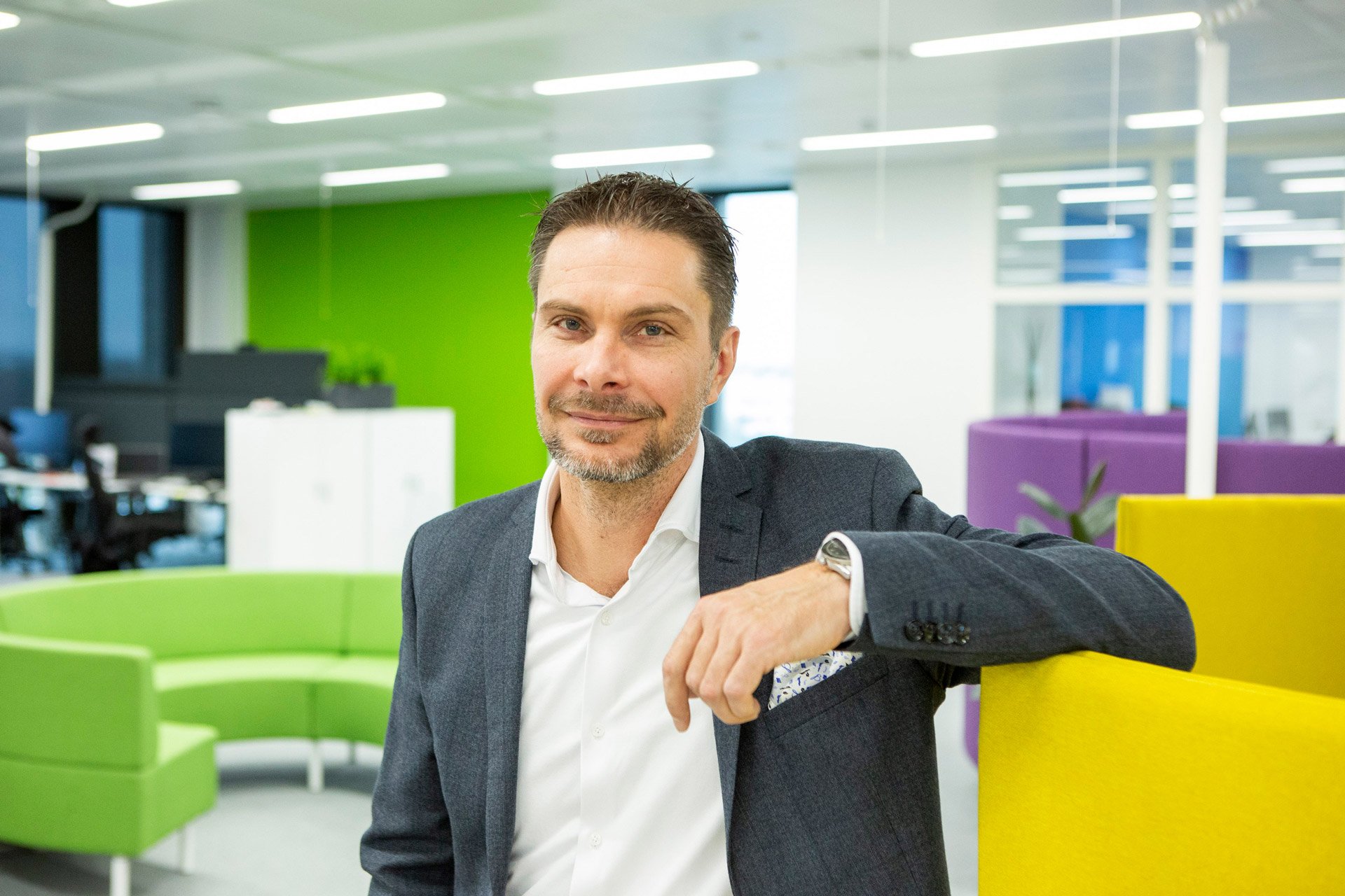 <span id="hs_cos_wrapper_name" class="hs_cos_wrapper hs_cos_wrapper_meta_field hs_cos_wrapper_type_text" style="" data-hs-cos-general-type="meta_field" data-hs-cos-type="text" >Vastuullisuutta läpi globaalin toimitusketjun</span>